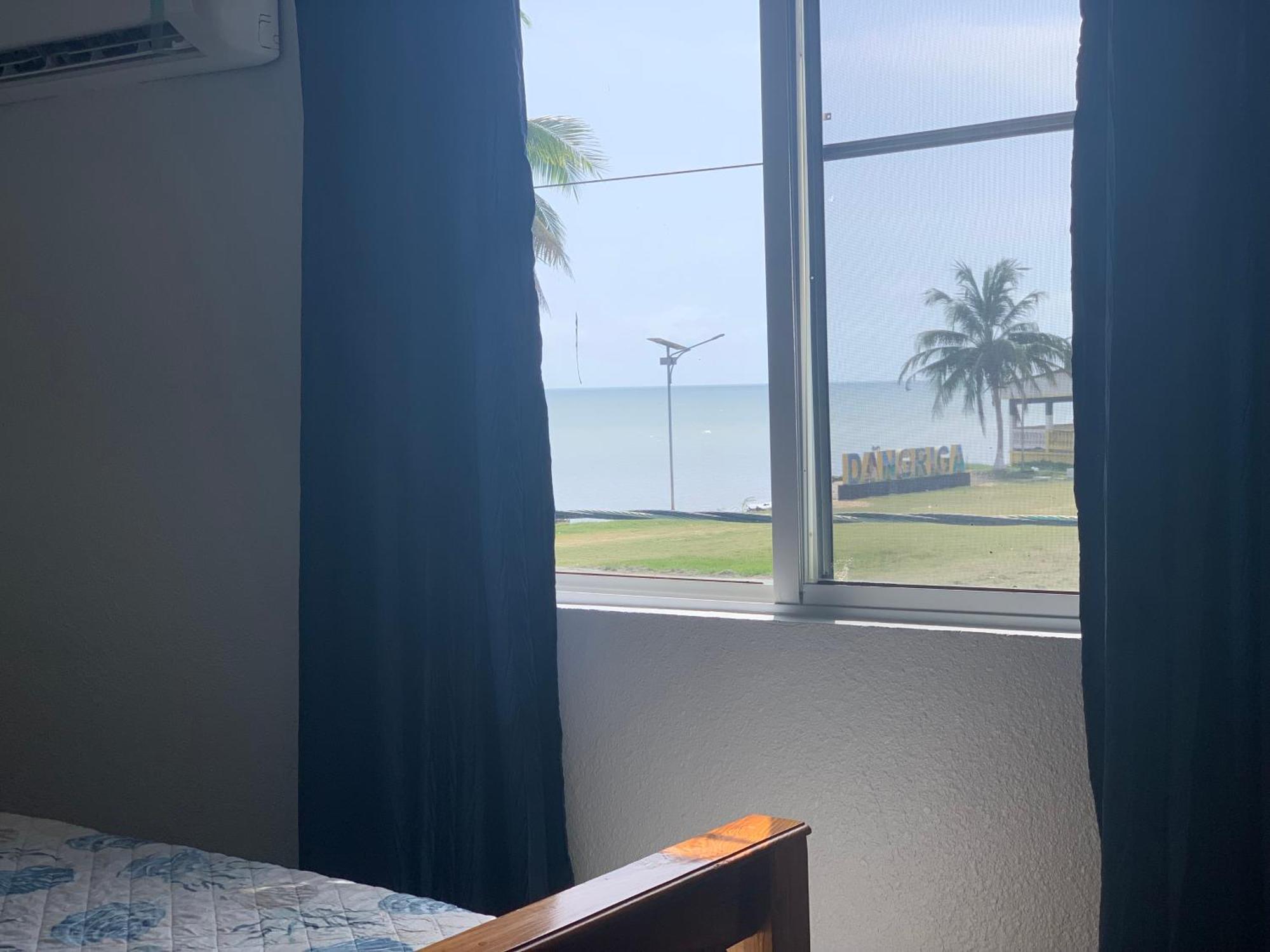 Bonefish Hotel Дангрига Экстерьер фото