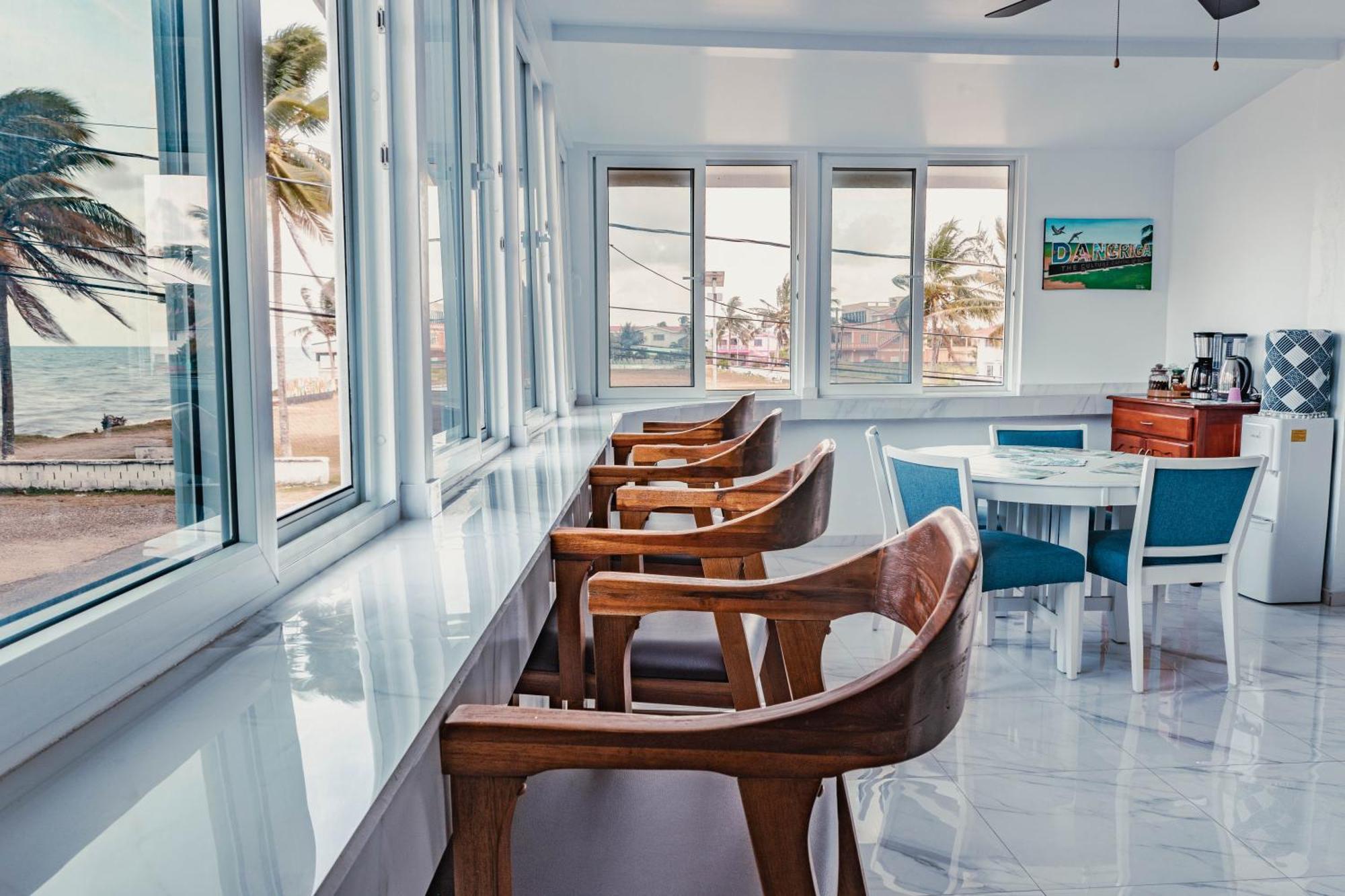 Bonefish Hotel Дангрига Экстерьер фото