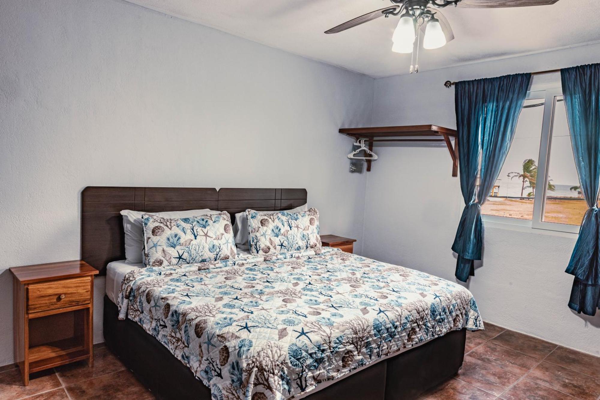 Bonefish Hotel Дангрига Экстерьер фото