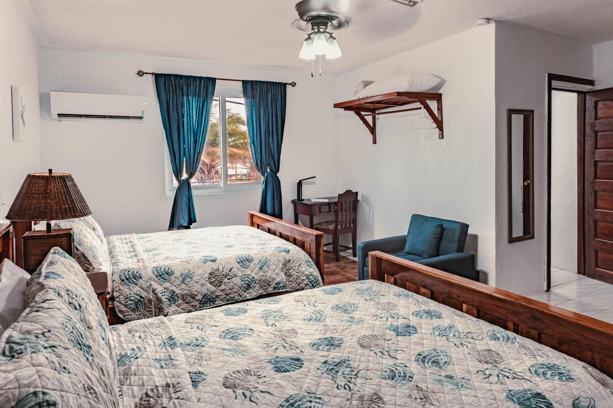 Bonefish Hotel Дангрига Экстерьер фото